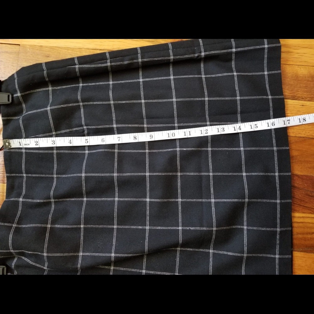 Romeo & Juliet counture Black mini skirt - Picture 6 of 8